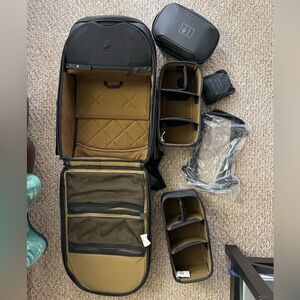 Nomatic x McKinnon Camera Pack 25L + ACCESSORIES